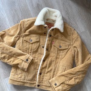 Levis Corduroy Trucker jacket